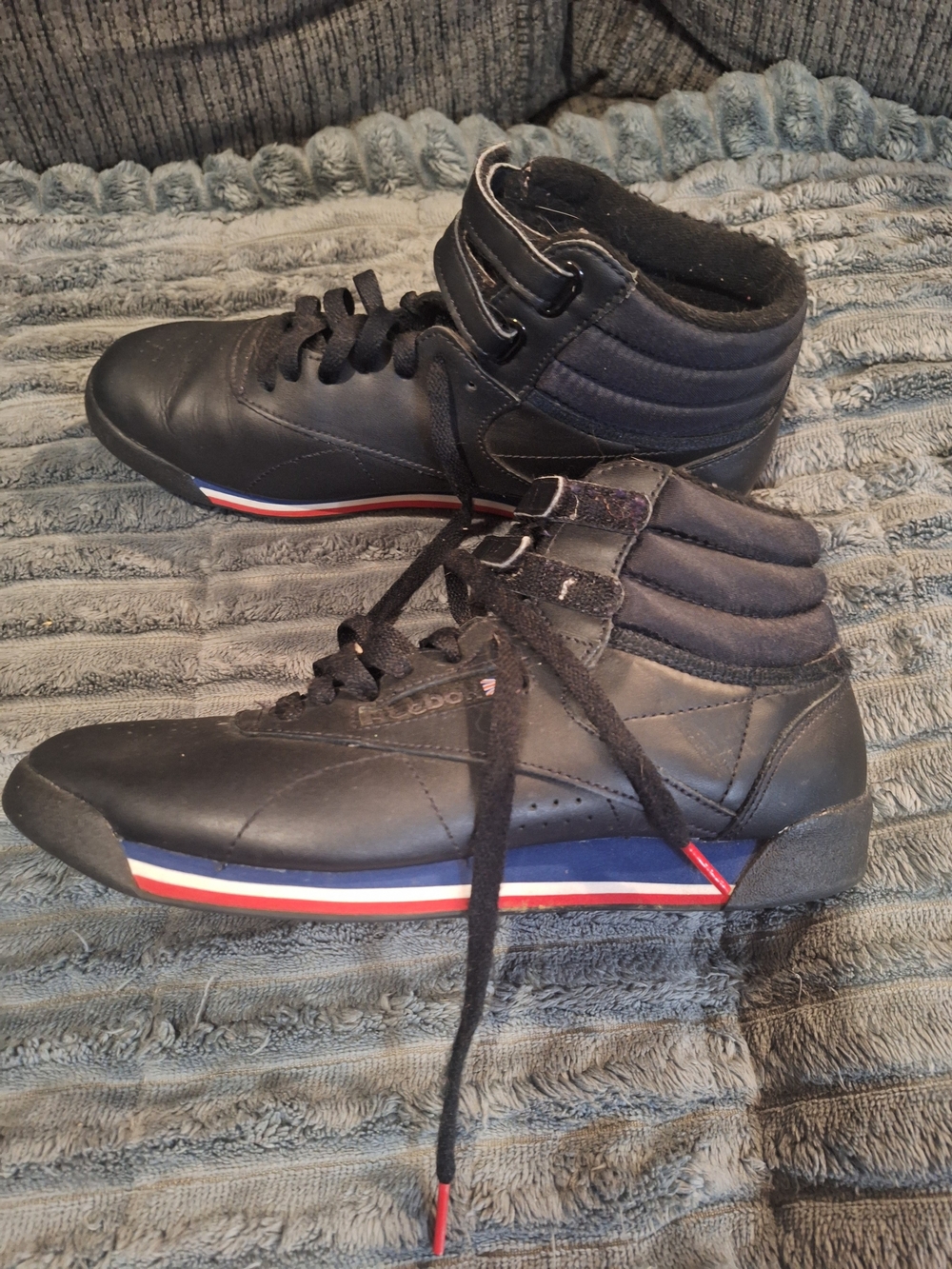 Reebok Women's Black High-Top Sneakers with Red & Blue Stripe Classic Freestyle